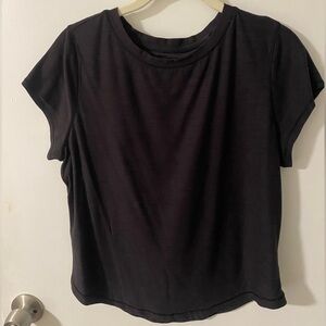 Old Navy Women’s Dark Gray Short Sleeve Active Tee